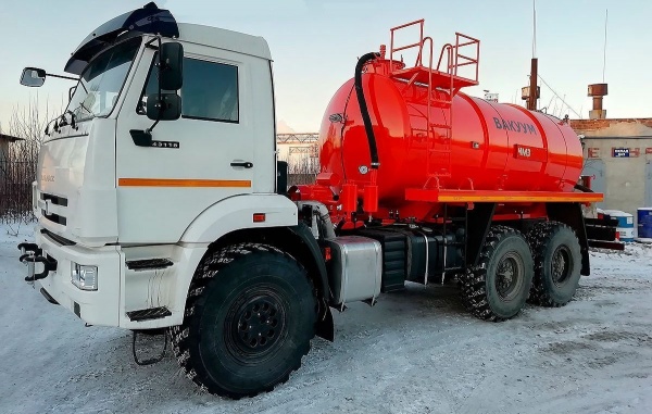 Вакуумный автомобиль КАМАЗ 43118-48 ЧМЗ МВ10
